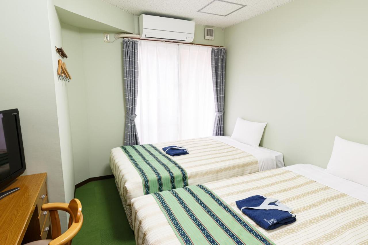 נאהא Hotel Peace Land Kume מראה חיצוני תמונה