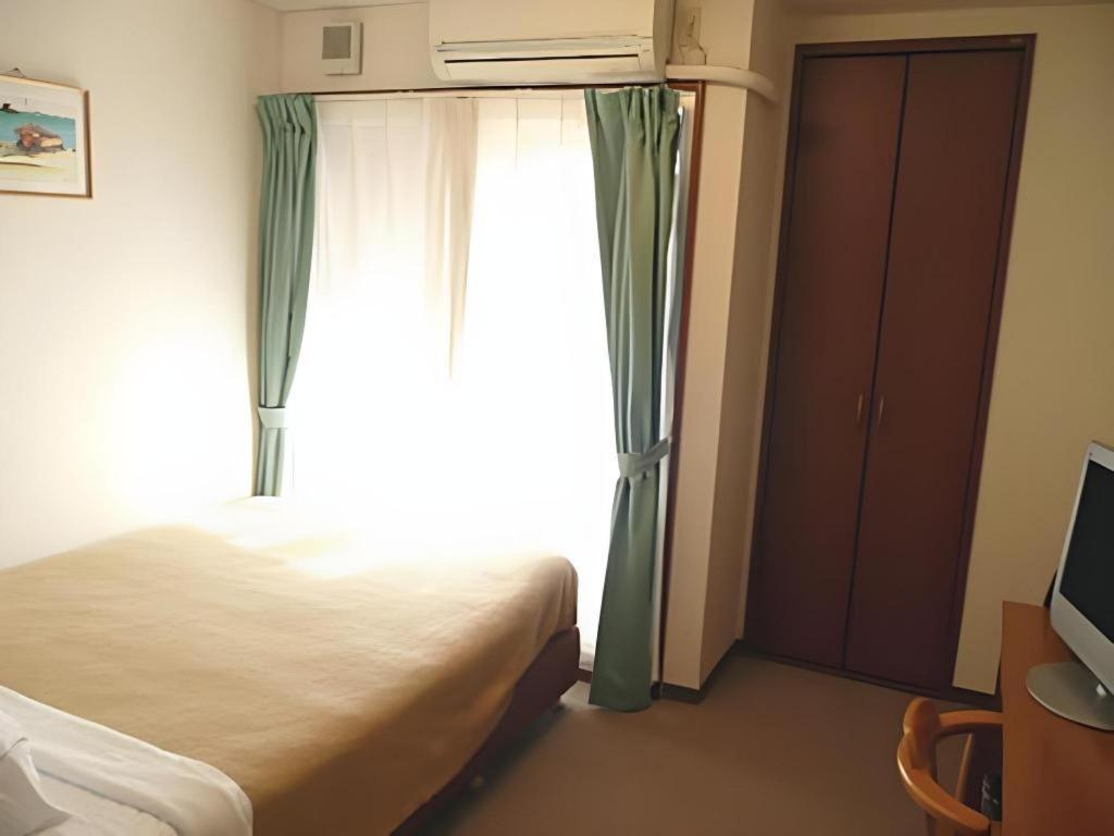 נאהא Hotel Peace Land Kume מראה חיצוני תמונה